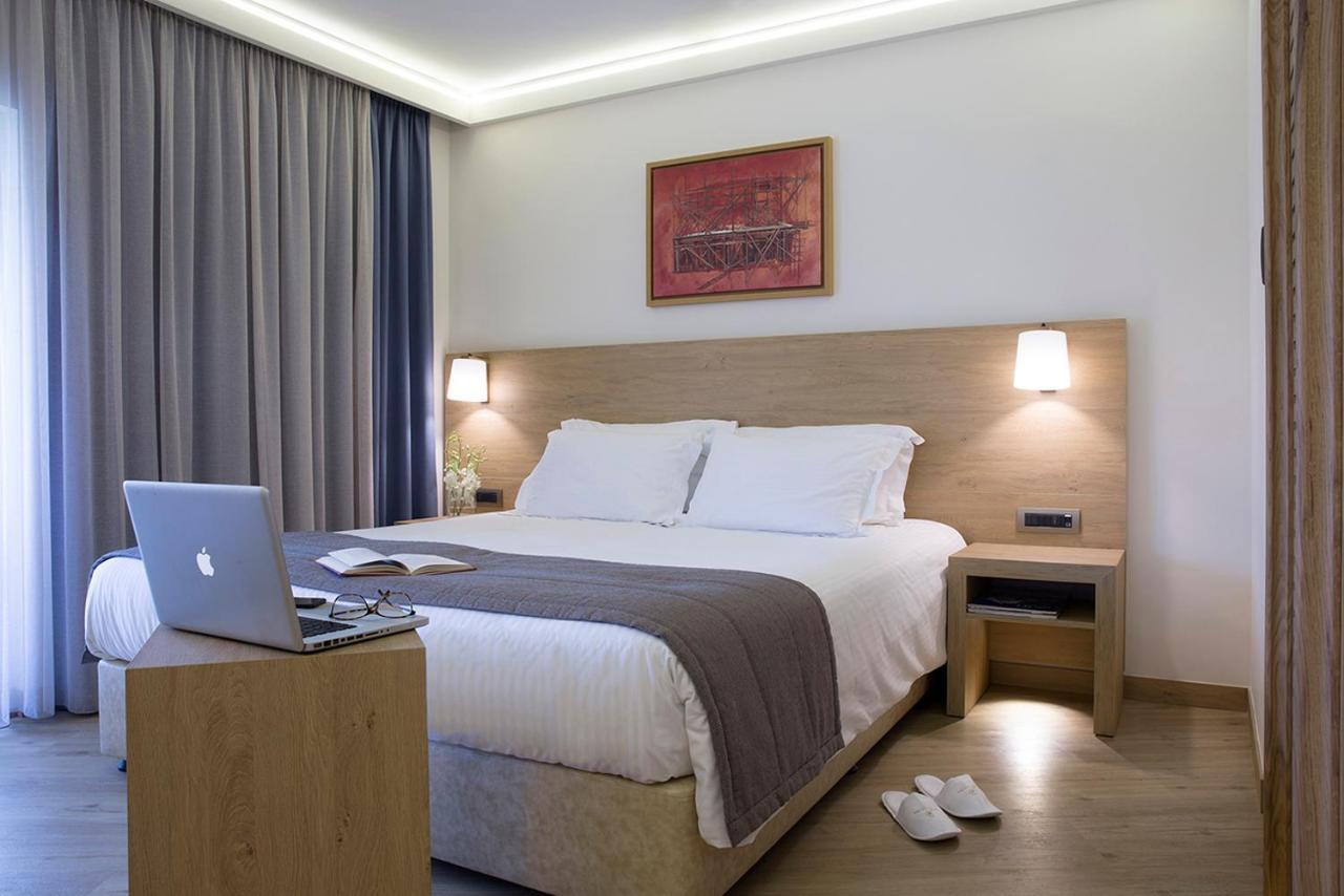 โกลด์เด็น เอจ ออฟ แอ็ทเฮ็นส์ Hotel เอเธนส์ ภายนอก รูปภาพ