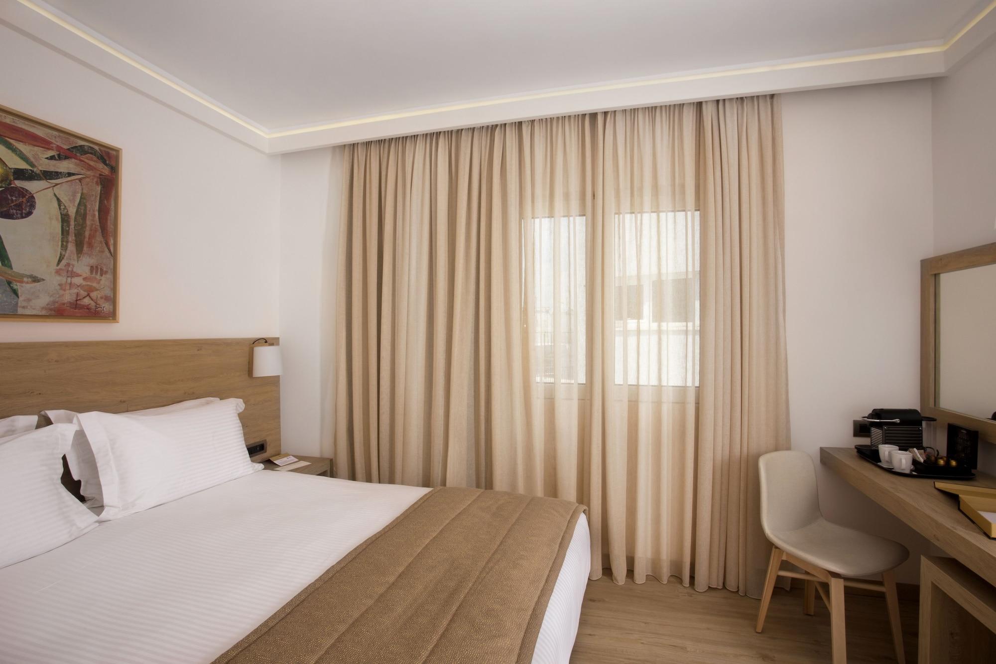 โกลด์เด็น เอจ ออฟ แอ็ทเฮ็นส์ Hotel เอเธนส์ ภายนอก รูปภาพ